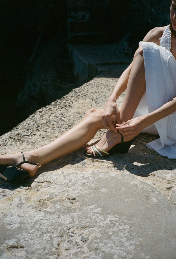 Larroudé x Ciao Lucia: Daiana Wedge Sandal Black Leather