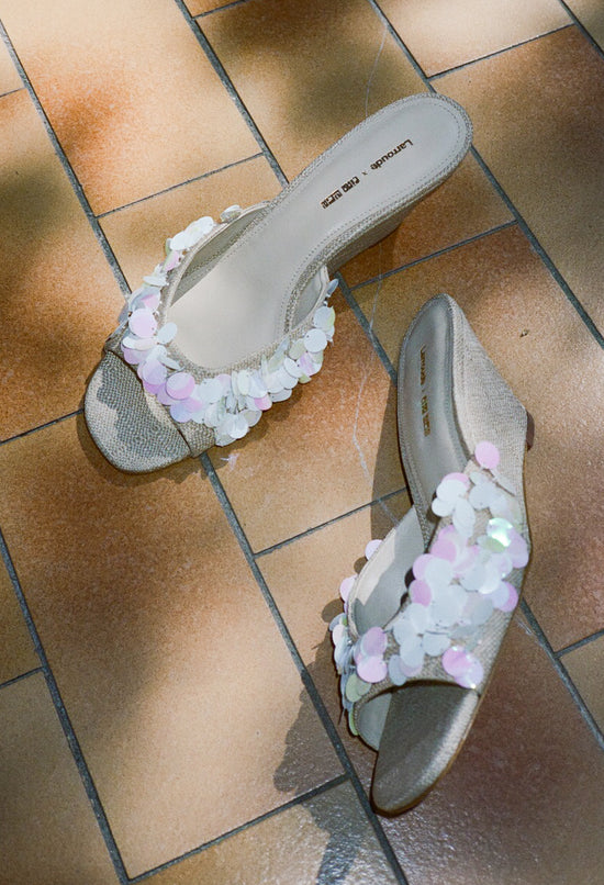 Larroudé x Ciao Lucia: Madalena Wedge Mule Beige Raffia